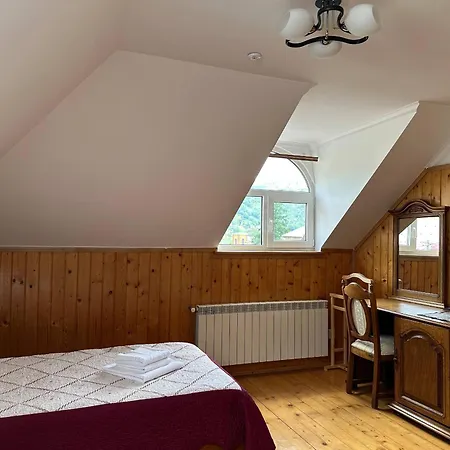 Hotel токай Rachiw