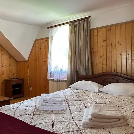 Hotel токай Rachiw